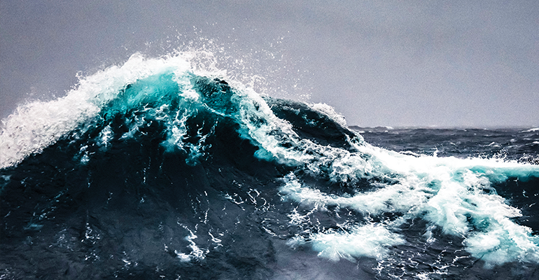 Giant wave in the Southern Ocean